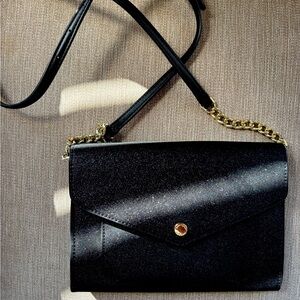 Perfect Vegas/club purse!